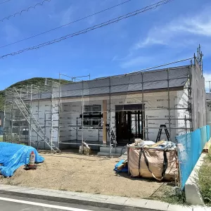 【新モデル･注文住宅工事情報】西彼杵郡 時津町 日並 モデルハウス 屋根完成してました！のサムネイル